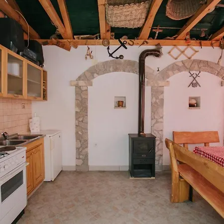 Dagovi In - Haus Fuer 9 Personen * Vrsine