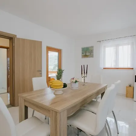 Dagovi In - Haus Fuer 9 Personen *