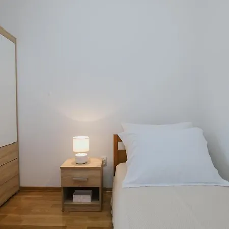 Dagovi In - Haus Fuer 9 Personen فيلة