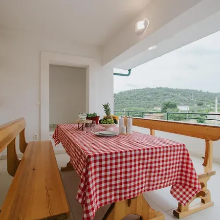 Dagovi In - Haus Fuer 9 Personen